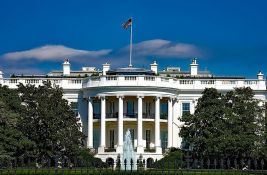 SAD preispituje podobnost stranca sa američkim vizama, najavljen prekid izdavanja i kamiondžijama
