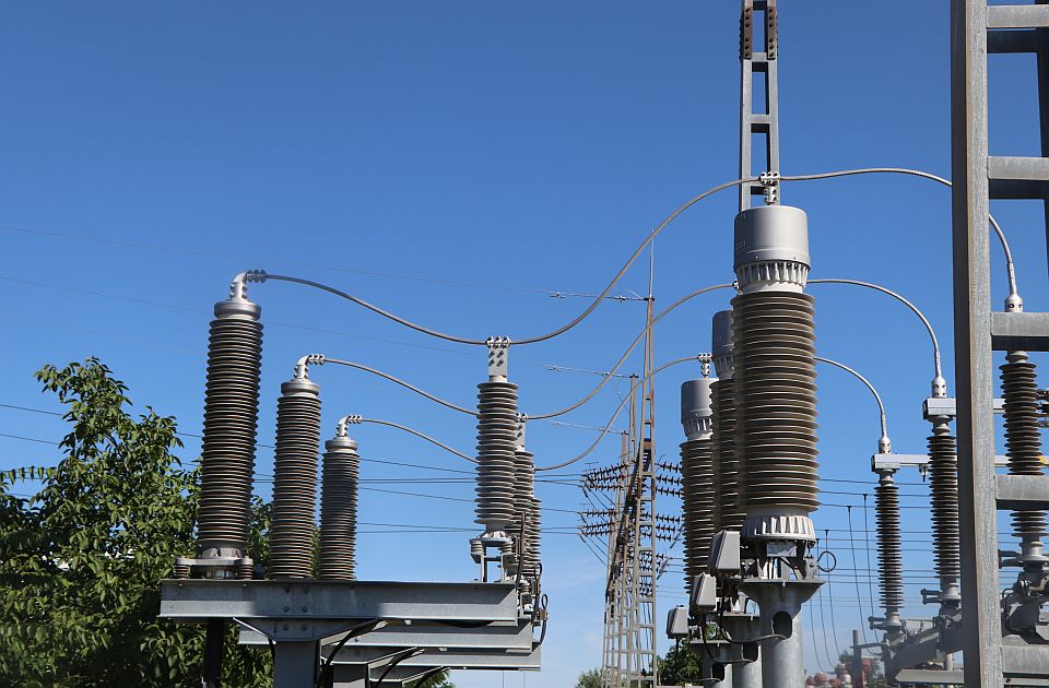 Savet Agencije za energetiku usvojio: Pomera se crvena zona sa 1.600 kilovata na 1.200 kilovata Savet Agencije za energetiku usvojio: Pomera se crvena zona sa 1.600 kilovata na 1.200 kilovata
