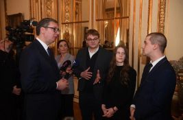 Vučić u Parizu: Nuklearni reaktor bio bi spas za Srbiju