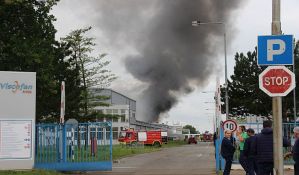 FOTO, VIDEO: Dve osobe stradale u požaru u fabrici Koteks na Klisi