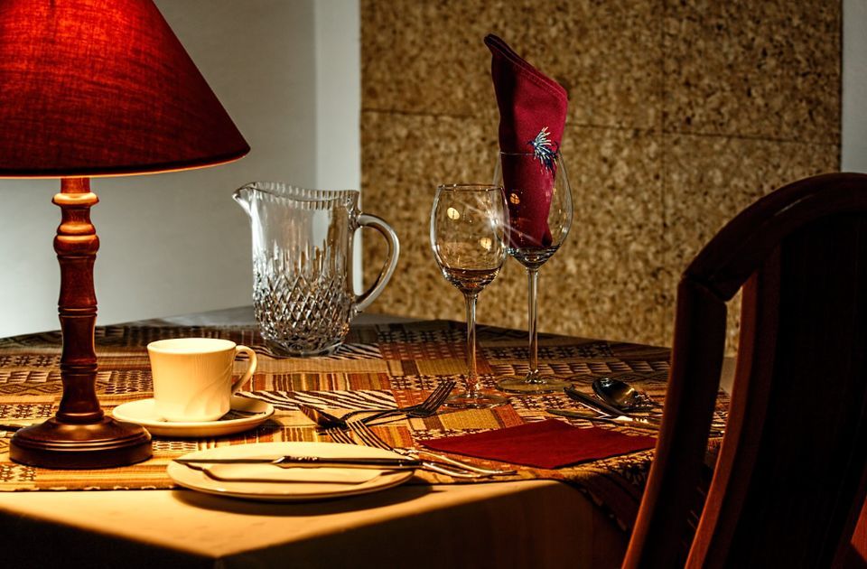 Zato što su se pobunile vlasti Italije: Lanac restorana "Mafija sedi za stolom" mora da promeni ime