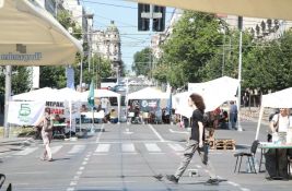 Akademska zajednica 15. dan blokira raskrsnicu kod Vlade: Ne odustaje do ispunjenja zahteva