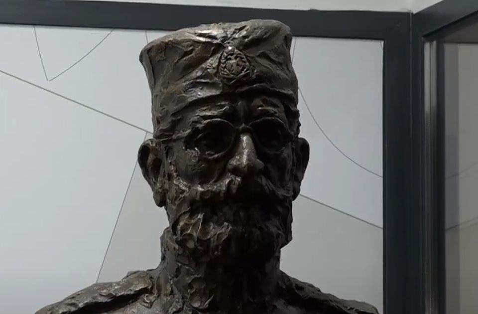 Šapić ne odustaje od spomenika Draži Mihailoviću: Odbijen za prvu lokaciju, tu je predlog za novu Šapić ne odustaje od spomenika Draži Mihailoviću: Odbijen za prvu lokaciju, tu je predlog za novu