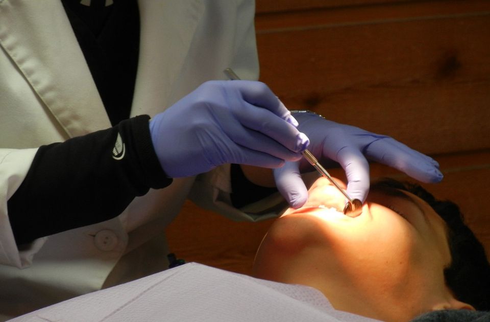 Šta sve zubar može da sazna o vama na osnovu vaših zuba?