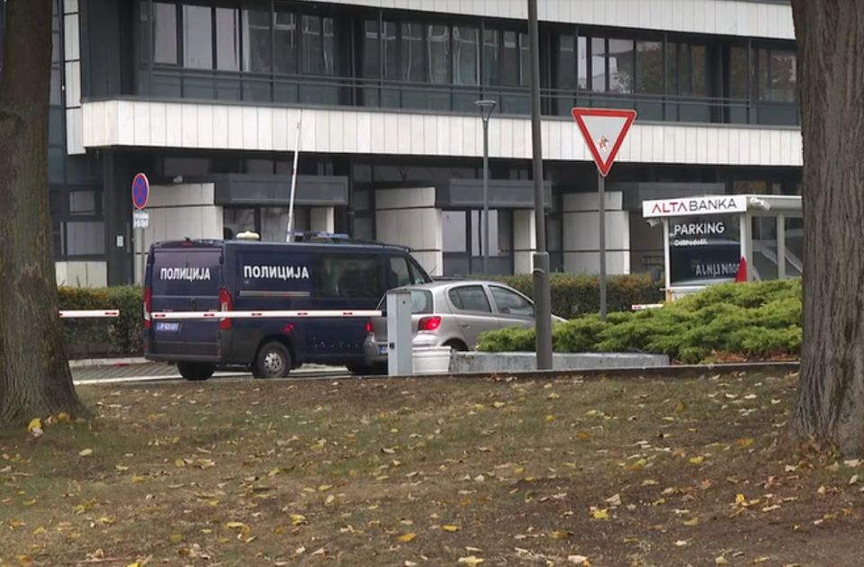 Zaposleni u Alta banci: Povlačenje novca počelo već u utorak 