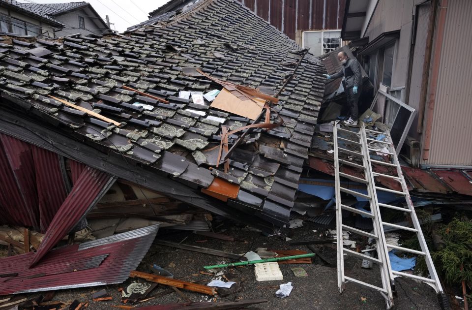 VIDEO: Razorni zemljotres u Japanu odneo najmanje 73 života, opasnost od klizišta