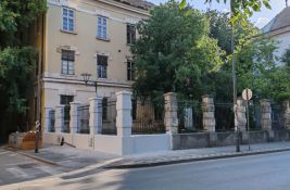 FOTO Sanirana ograda kasarne u Vojvode Bojovića: Vojska uradila posao, Zavod planira celu rekonstrukciju