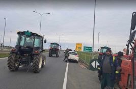 VIDEO: Paori završili blokadu prilaza auto-putu kod Novog Sada