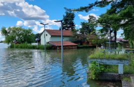 U Hrvatskoj i dalje borba sa rekama: Nadošla Drava pravi veliku štetu, stanovnici evakuisani