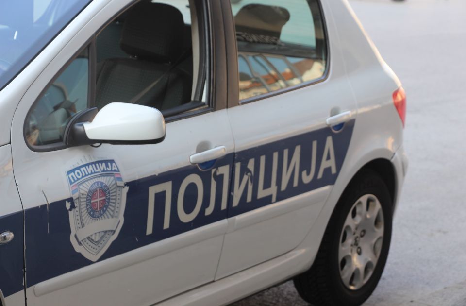 FOTO: Novosadski policajac van dužnosti uhvatio lopova koji je napao ženu u Novosadskog sajma