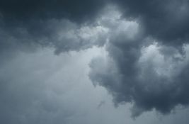 RHMZ izdao hitno upozorenje na vremenske nepogode i olujni vetar