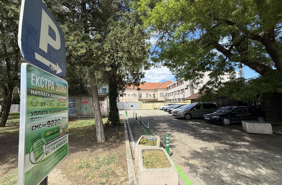 Inđija uvela zelenu zonu parkiranja bez zvaničnog rešenja - upitna naplata