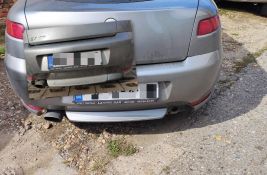 FOTO Krađa delova na automobilima: Novosađaninu ukrali i deo branika
