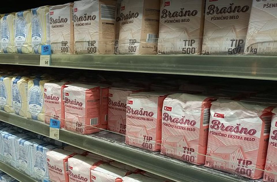 Vlada usvojila uredbu kojom se smanjuje cena brašna