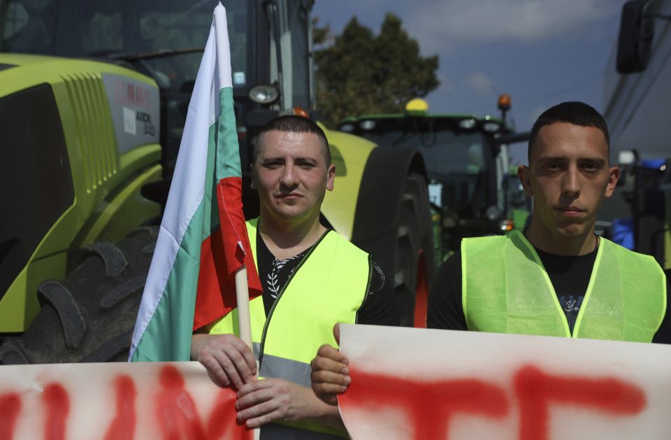 Bugarski poljoprivrednici blokirali puteve zbog uvoza ukrajinske robe
