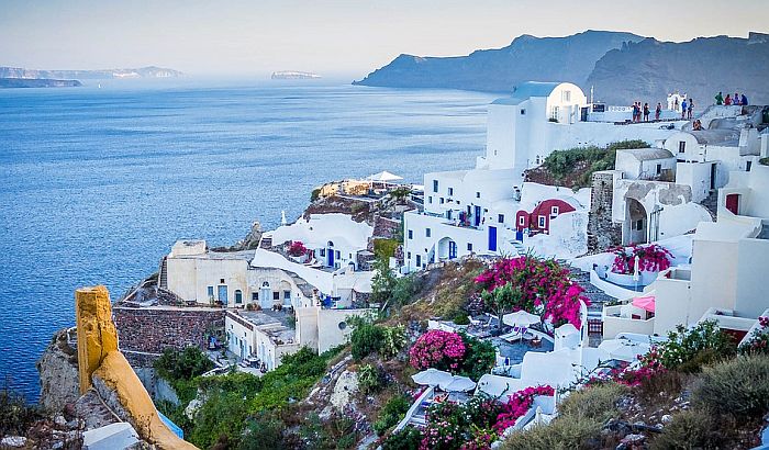 Grčka i dalje najpopularnija među srpskim turistima