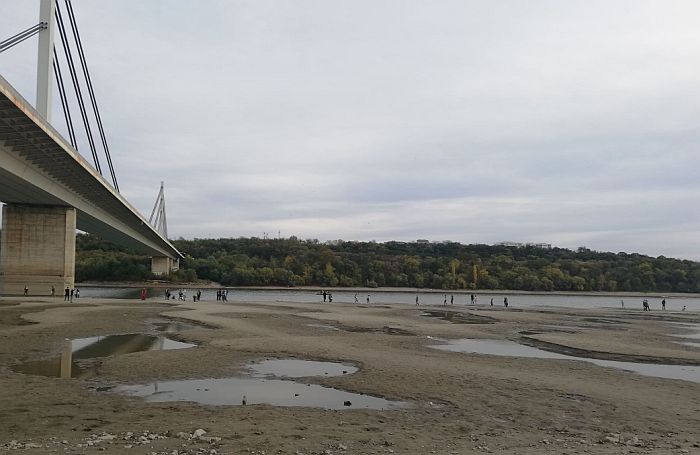 FOTO: Dunav kod Štranda veoma nizak, narednih dana znatno povećanje vodostaja