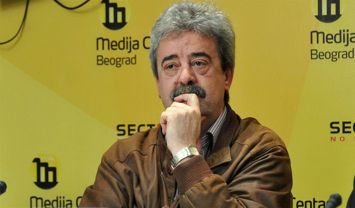 Preminuo Momir Bulatović