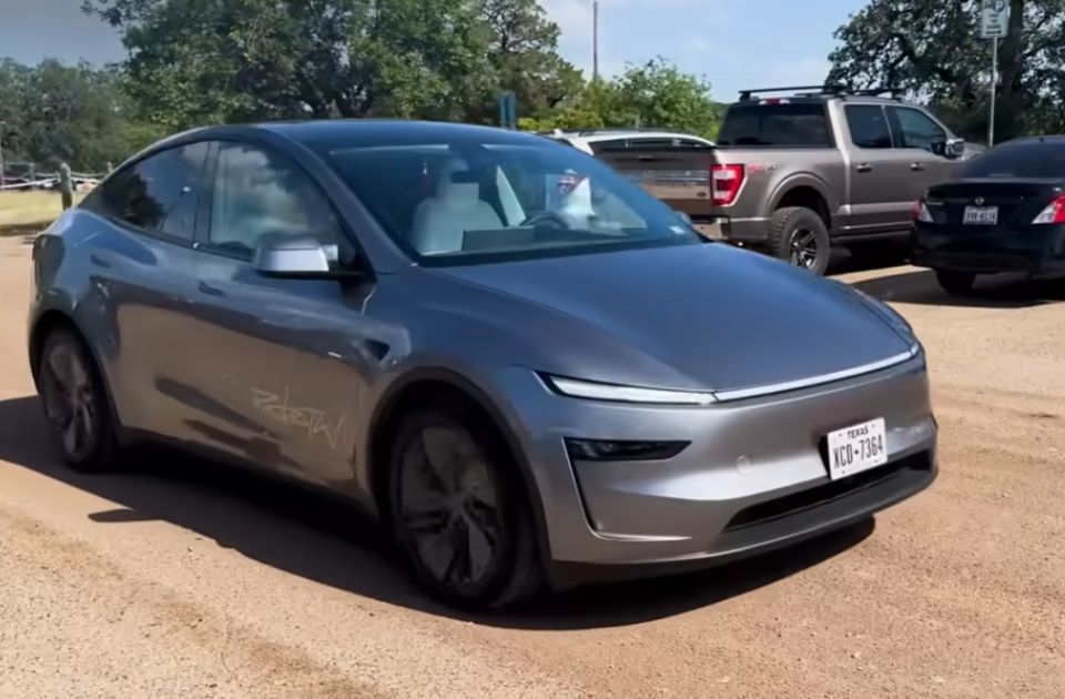 Teslini robotaksiji sudaraju se znatno češće nego ljudski vozači