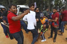 Automobil izleteo sa staze tokom trke u Šri Lanki: Među sedmoro poginulih i dete 