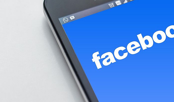 Akcionar tužio Fejsbuk zbog ogromnih gubitaka na berzi, početak niza sporova