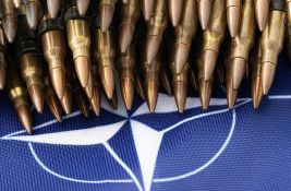 Stoltenberg: NATO mora da poveća proizvodnju oružja zbog rata u Ukrajini
