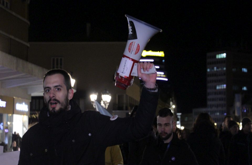 Omladine četiri novosadske stranke počele saradnju: "Za slobodu Srbije"