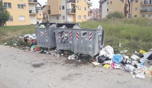 FOTO: Manjak kontejnera u delu Adica muči stanare dva stambena naselja