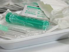 SZO obezbedila dve milijarde doza vakcina protiv korone