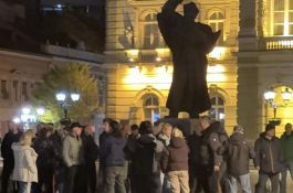 VIDEO: Poraz Orbana se slavi i u Novom Sadu