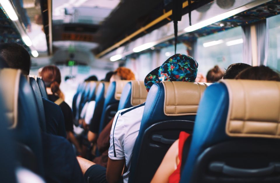 Ekskurzije kao luksuz: Roditelji sve češće odustaju zbog visokih cena i netransparentnosti