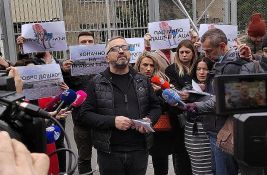 Vučićević otišao u zatvor: Evo me, stupam u štrajk glađu