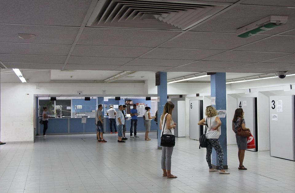 Radovanović o broju važećih ličnih karata: MUP da objasni kako je ista uprava dala dva različita podatka