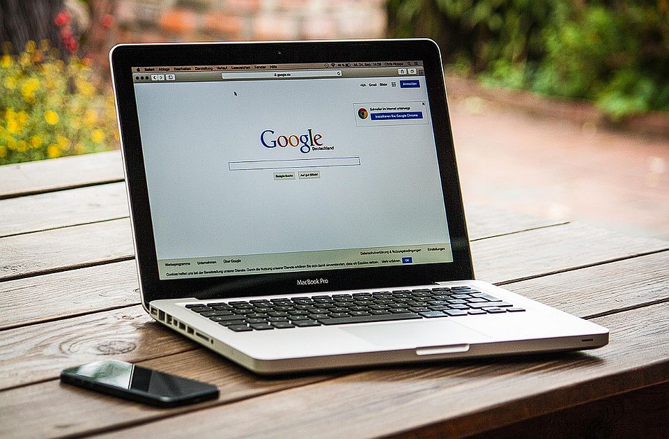 Gugl izdao upozorenje za pretraživač zbog bezbednosnog propusta