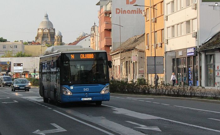 Zglobni autobusi danas na liniji do Gradskog groblja