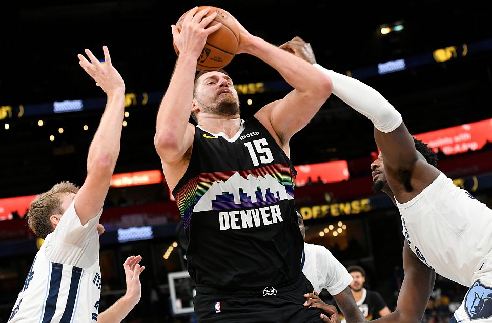 VIDEO: Jokić stigao do desetog tripl-dabl u sezoni u pobedi Denvera nad Memfisom