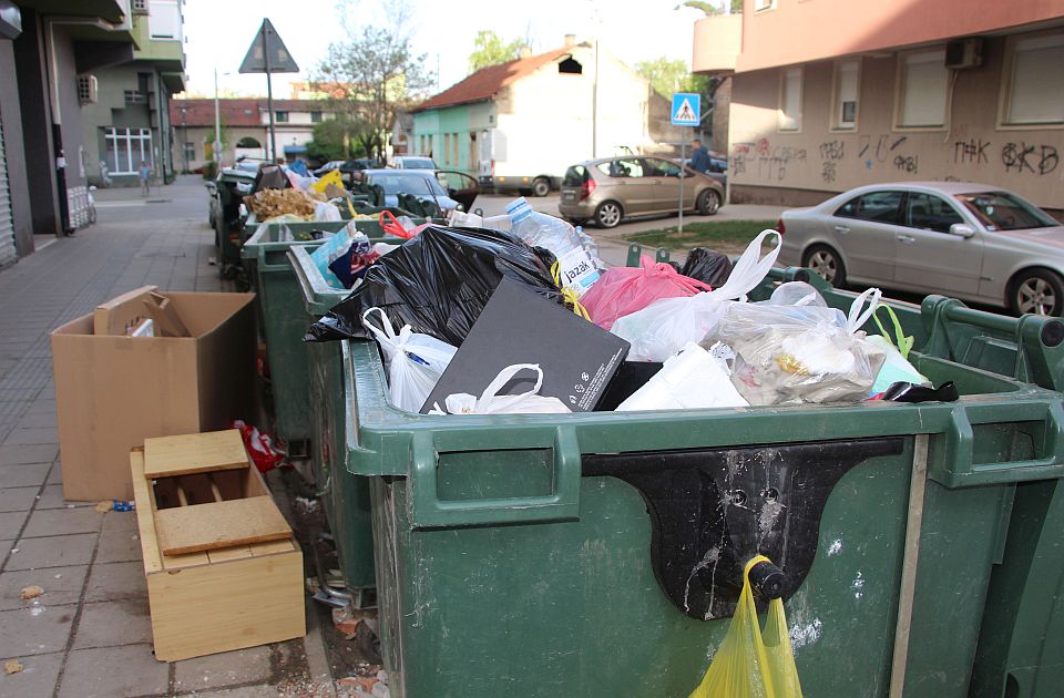 Minimalna ocena za čistoću u Novom Sadu: Odgovornost i na građanima i na preduzeću