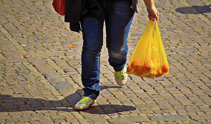 Naplaćuju kese u Grčkoj, ako ne uspe, ukidaju ih skroz