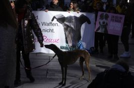 FOTO: Hiljade ljudi u Madridu tražilo zabranu lova i zaštitu lovačkih pasa
