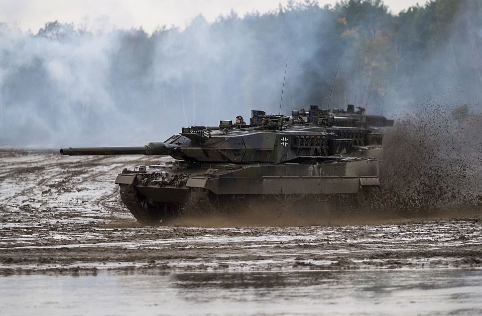 VIDEO: Belgijanac godinama kupovao tenkove - sada će se obogatiti