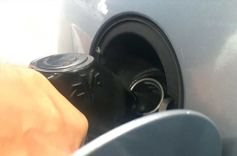 Novi petak doneo nove cene goriva