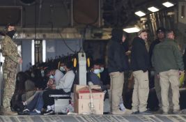 Trampova administracija nudi novac i avionsku kartu onima koji se samodeportuju