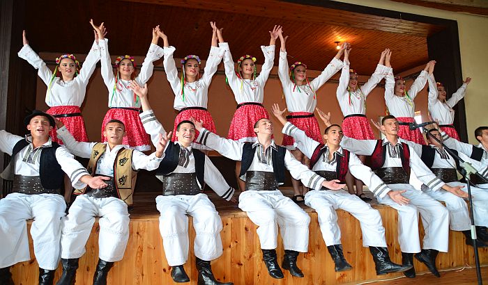 FOTO: Bogatstvo tradicije i prirode na "Čuvarkući" u Kupinovu, najlepšem sremskom selu