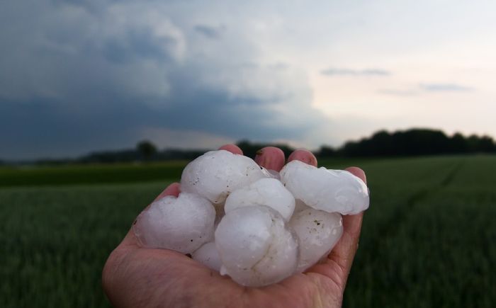 RHMZ upozorio na nevreme s gradom i olujnim vetrom