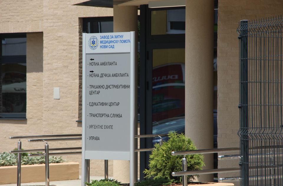 Planiraju se radovi na zgradi Hitne pomoći na Telepu: Uklanjanje keramike i postavka nove fasade