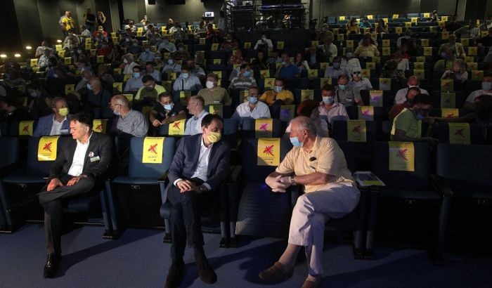 Deo članova Demokratske stranke za ujedinjenje sa partijama Tadića i Zelenovića