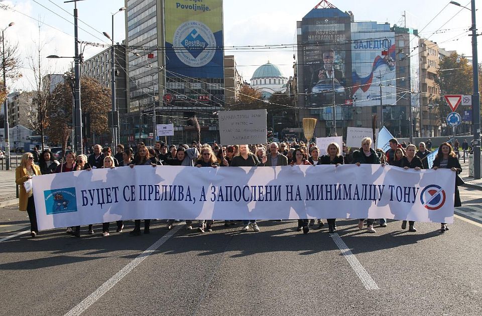 Tetkice i domari: Novac za sudske troškove nemamo, samo goli život ako nam je i on ostao