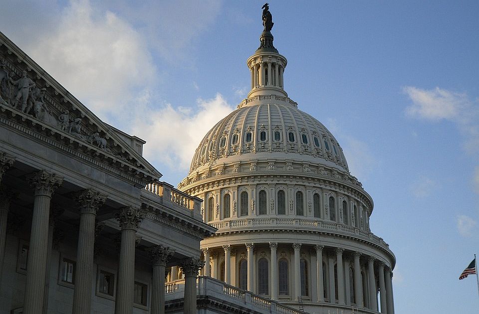 Kongres SAD odobrio budžet i sprečio blokadu administracije