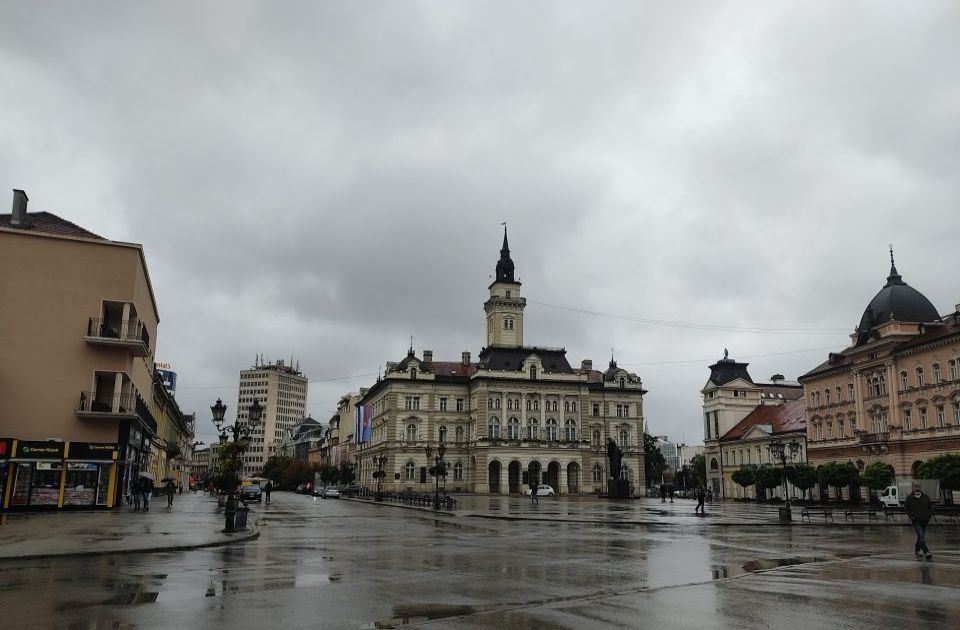 Pred Novosađanima mokar i svežiji dan