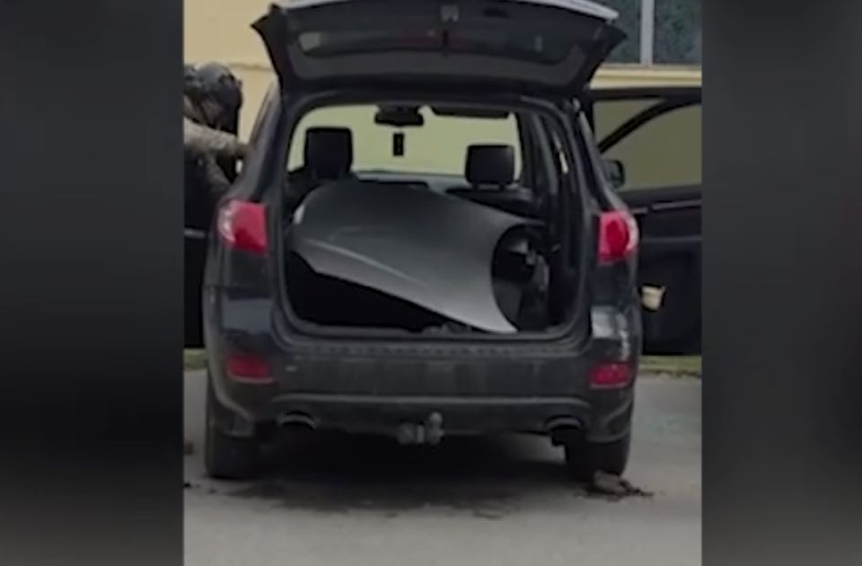 VIDEO: Pronađen automobil za koji se sumnja da je korišćen za transport ubijenog A. N.